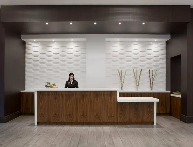 Kansas City Marriott Country Club Plaza hotel detail image 3