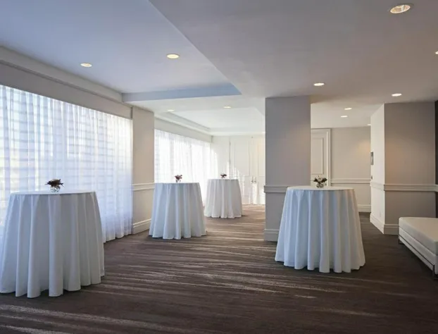 Kansas City Marriott Country Club Plaza hotel detail image 4