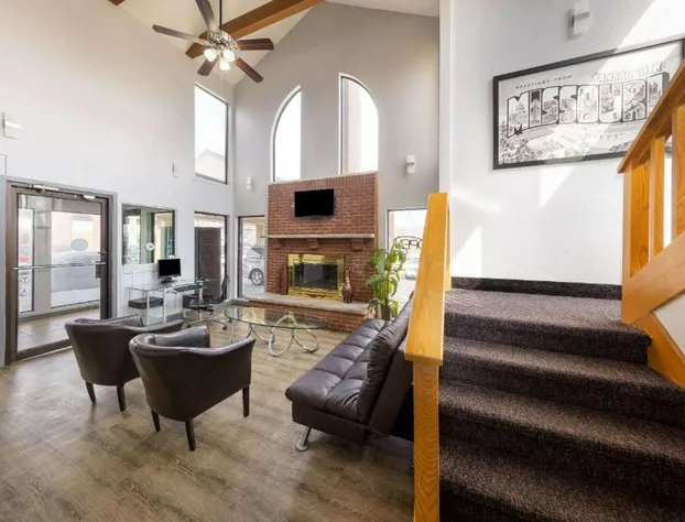 Super 8 by Wyndham Kansas City Airport North hotel detail image 3