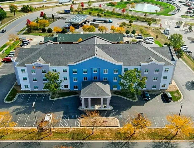 Comfort Suites Kansas City - Liberty hotel detail image 1