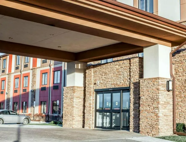 Sleep Inn & Suites Indoor Waterpark hotel detail image 2