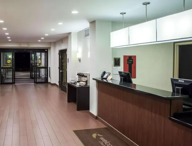 Sleep Inn & Suites Indoor Waterpark hotel detail image 4