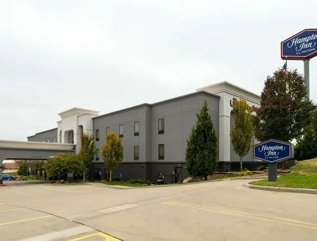 Hampton Inn Kansas City Northeast hotel detail image 2