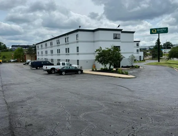 Quality Inn Merriam Kansas City hotel detail image 3