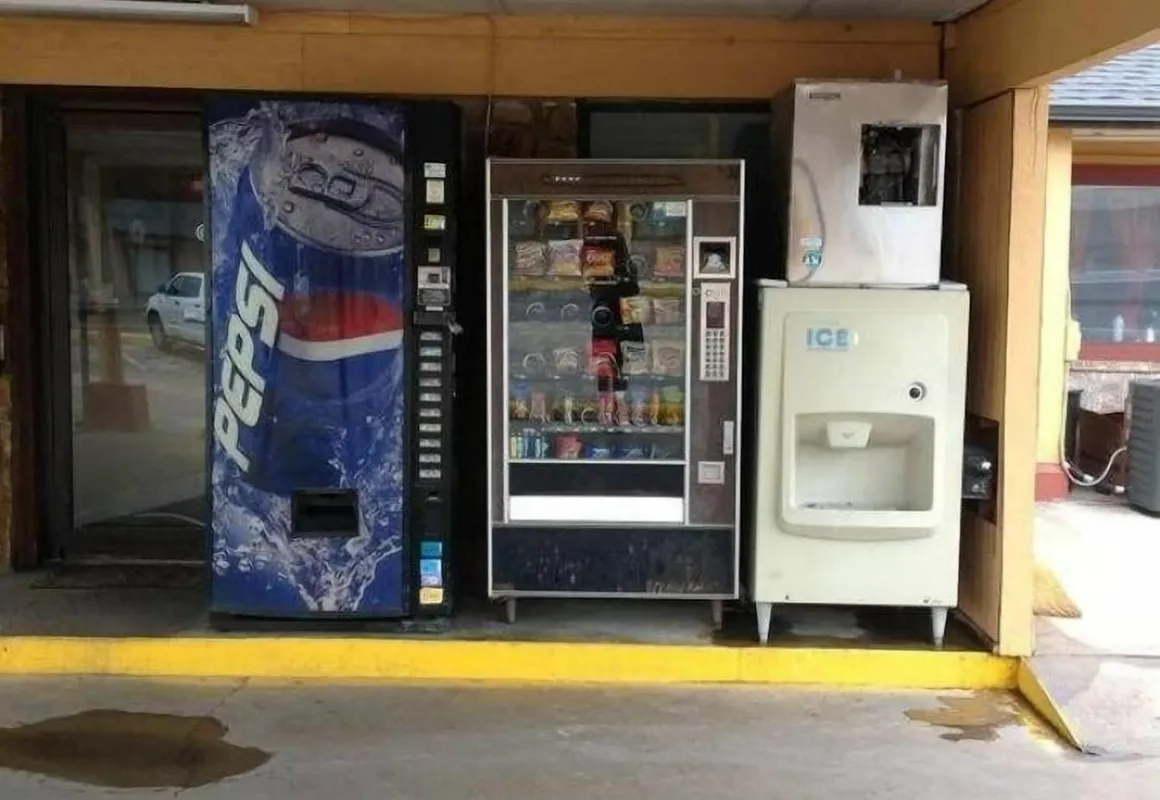 Interstate Inn Express hotel hero