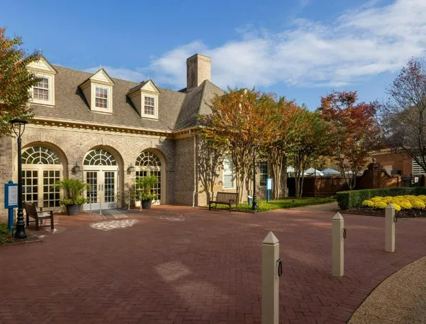 Marriott's Manor Club at Ford's Colony hotel detail image 1