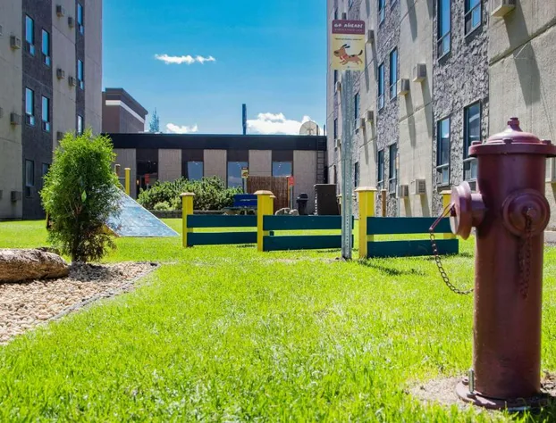 Travelodge by Wyndham Edmonton West hotel detail image 3