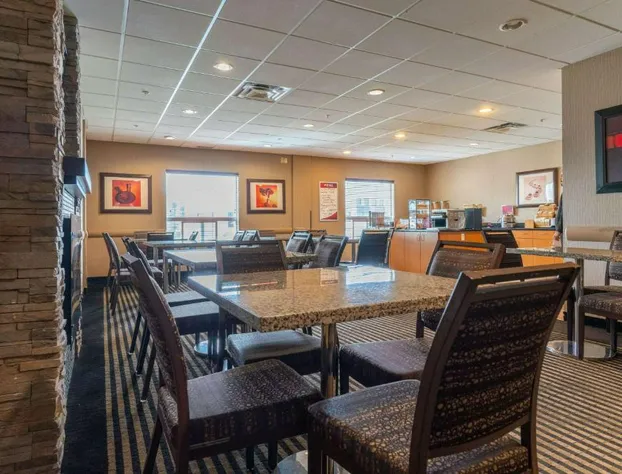Best Western Plus South Edmonton Inn & Suites hotel detail image 4