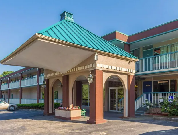 Motel 6 Groton, CT—Casinos Nearby hotel detail image 1