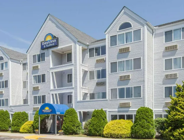 Days Inn & Suites by Wyndham Groton Near the Casinos hotel detail image 1