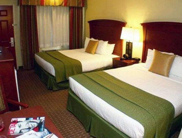 Quality Inn & Suites, Santa Cruz Mountains hotel detail image 4