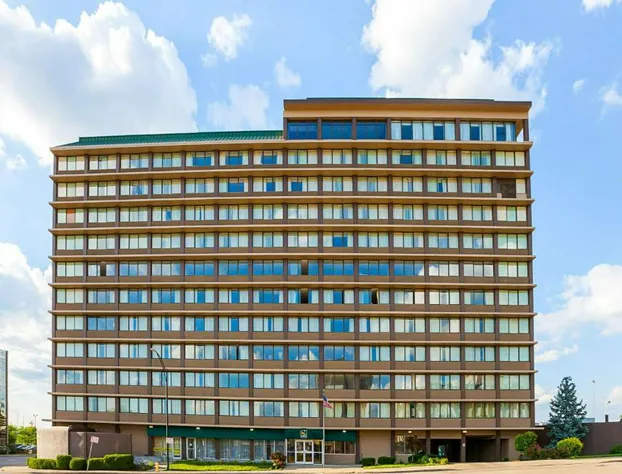 Quality Inn & Suites Cincinnati Downtown Area hotel detail image 3