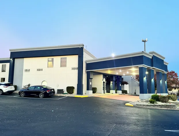 Quality Inn & Suites hotel detail image 1