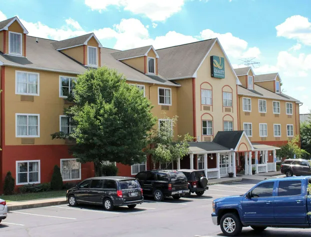 Quality Inn & Suites Cincinnati Sharonville hotel detail image 4