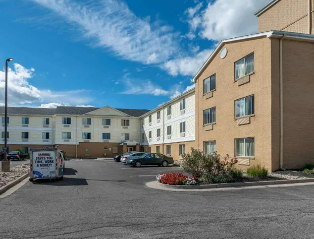 Extended Stay America Suites Cincinnati Blue Ash Kenwood Rd hotel detail image 1