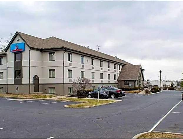 Studio Lodge Springdale Cincinnati hotel detail image 2