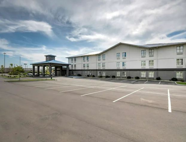 Motel 6 Walton, KY - Richwood - Cincinnati Airport South hotel detail image 1