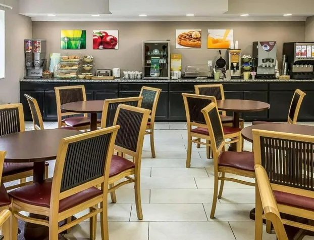 Suburban Studios Mason Hwy 42 hotel detail image 4