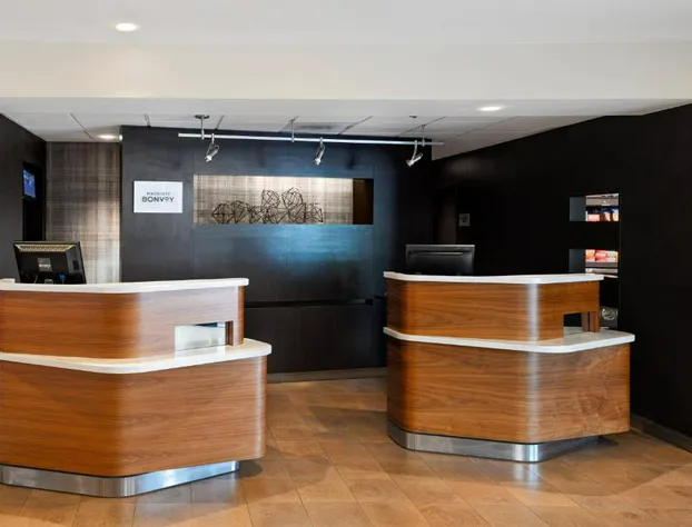 Courtyard by Marriott Cincinnati Blue Ash hotel detail image 1