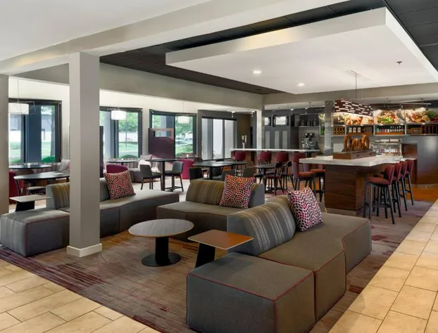 Courtyard by Marriott Cincinnati Blue Ash hotel detail image 4