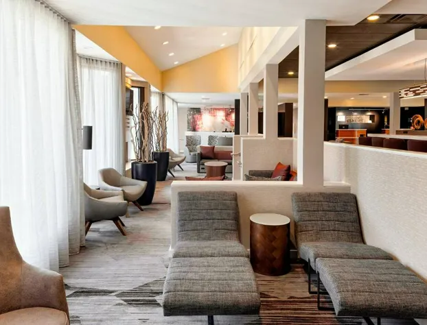 Courtyard by Marriott Cincinnati Blue Ash hotel detail image 2