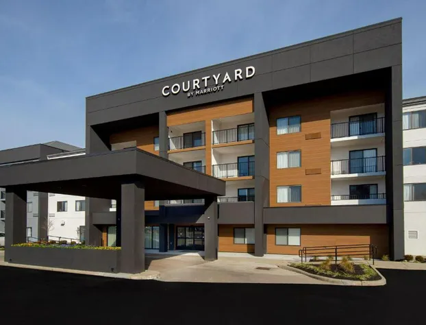 Courtyard by Marriott Cincinnati Airport hotel detail image 4