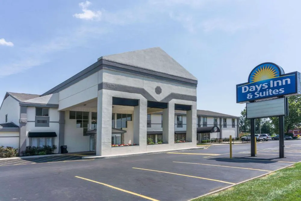 Days Inn by Wyndham Columbus East Airport hotel hero