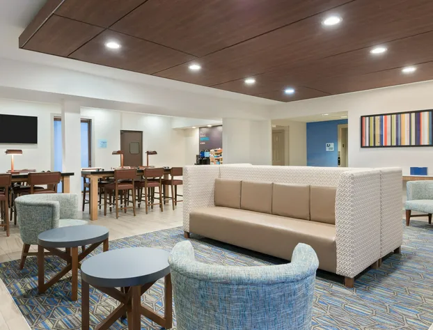 Holiday Inn Express & Suites Columbus Airport East by IHG hotel detail image 3