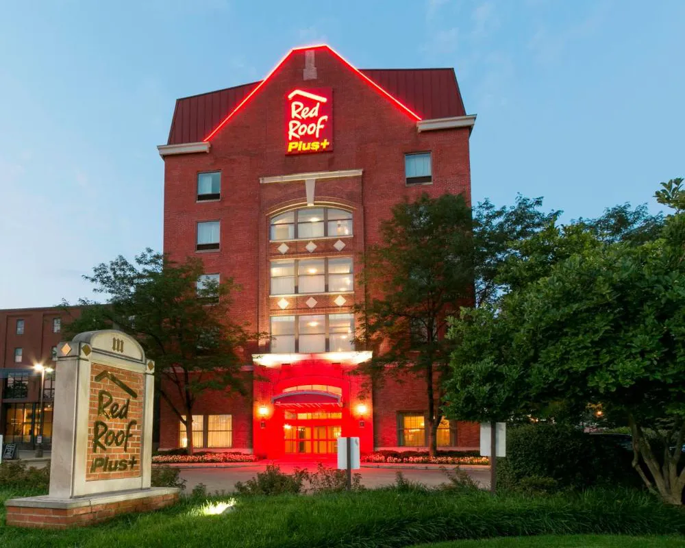 Red Roof Inn PLUS+ Columbus Downtown-Convention Center hotel hero