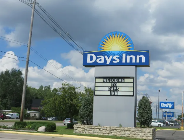 Days Inn by Wyndham Columbus Airport hotel detail image 1
