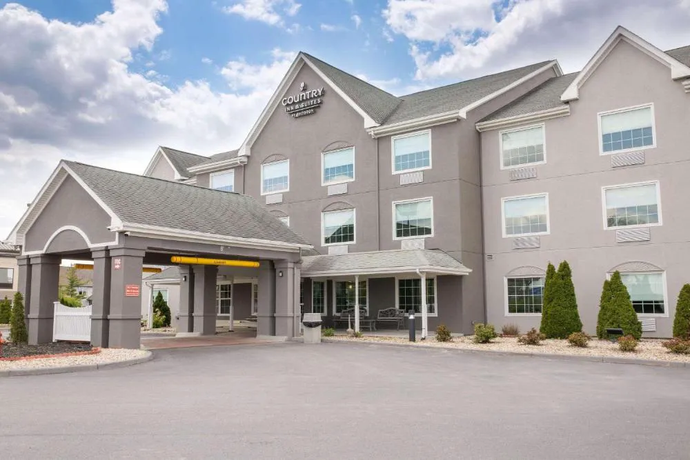 Country Inn & Suites by Radisson, Columbus West, OH hotel hero