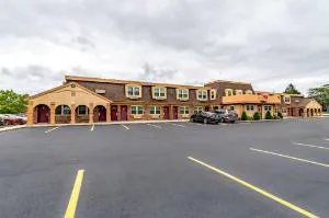 Econo Lodge Worthington hotel detail image 1