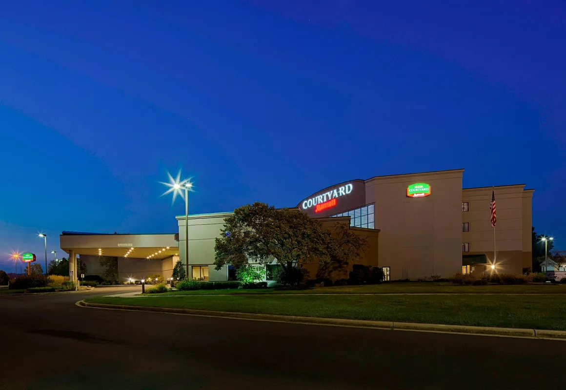 Courtyard by Marriott Columbus West/Hilliard hotel hero