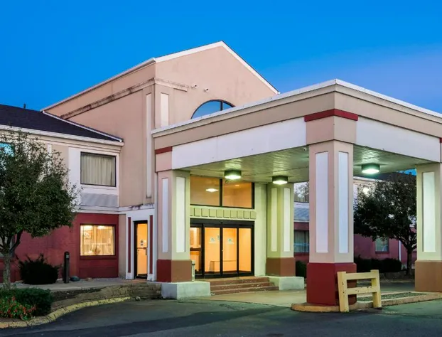 Red Roof Inn Columbus - Ohio State Fairgrounds hotel detail image 2