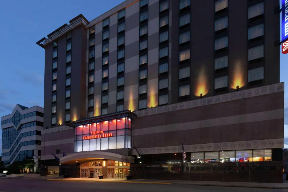 Hilton Garden Inn Pittsburgh University Place hotel hero