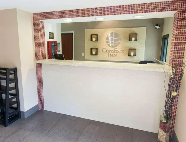 Comfort Inn Pittsburgh Crafton hotel detail image 1