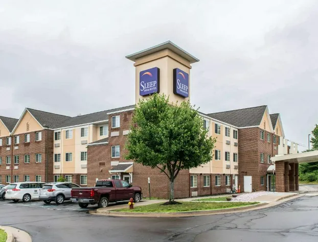 Sleep Inn & Suites Pittsburgh Airport hotel detail image 1