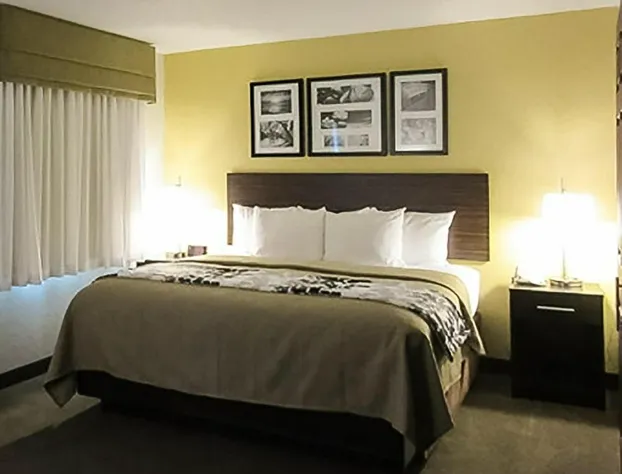 Sleep Inn & Suites Pittsburgh Airport hotel detail image 4