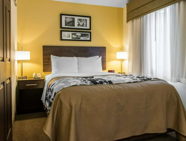 Sleep Inn & Suites Pittsburgh Airport hotel detail image 4