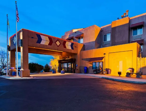 Inn at Santa Fe, SureStay Collection by Best Western hotel detail image 1