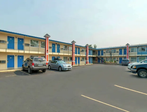 Studio 6 Suites Albany, OR hotel detail image 2