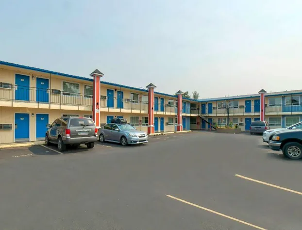 Studio 6 Suites Albany, OR hotel detail image 2