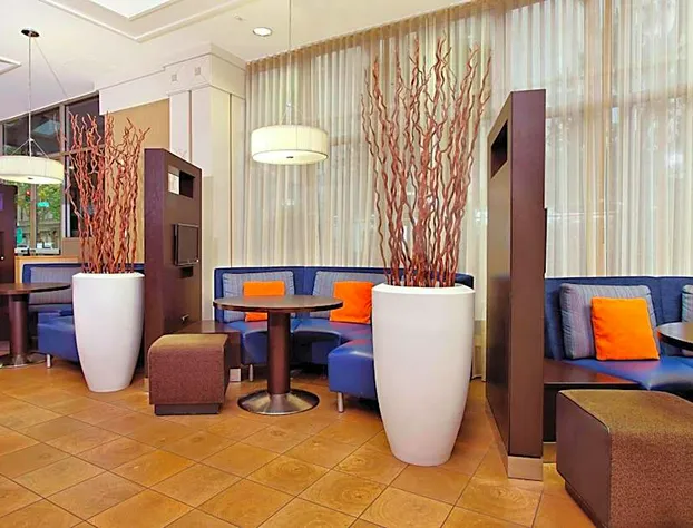 Courtyard by Marriott Oakland Downtown hotel detail image 3