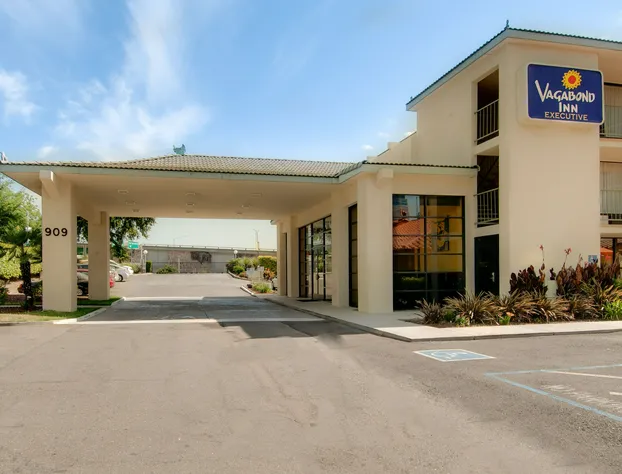 Vagabond Inn Executive Old Town hotel detail image 2