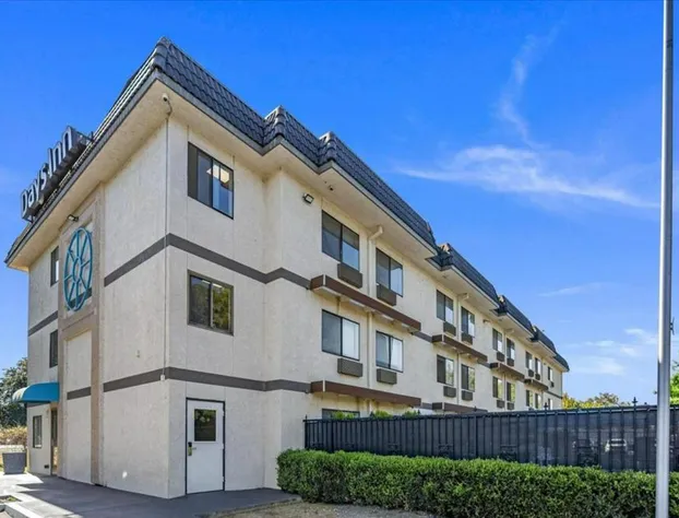 Days Inn by Wyndham Woodland hotel detail image 1