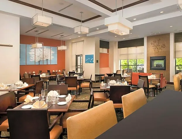 DoubleTree by Hilton Sterling - Dulles Airport hotel detail image 4