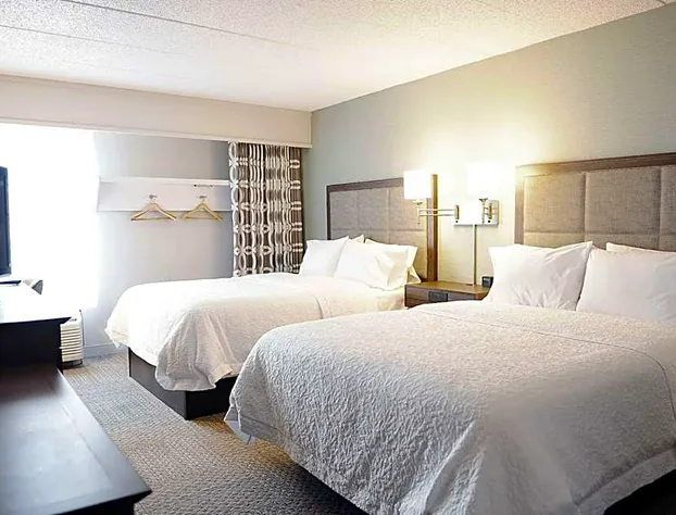 DoubleTree by Hilton Sterling - Dulles Airport hotel detail image 3