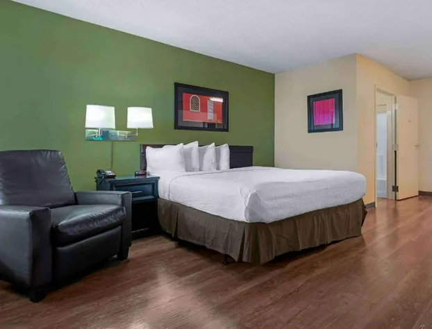 Studio 6 Extended Stay Sacramento Arden Way CA hotel detail image 1