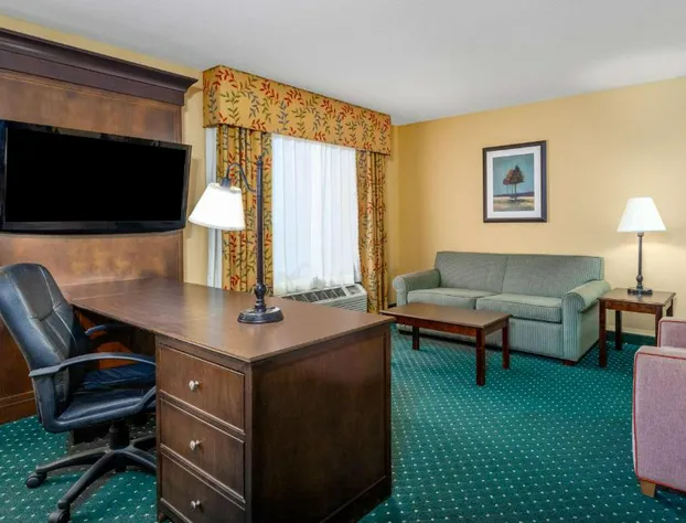 Hampton Inn & Suites Sacramento-Elk Grove Laguna I-5 hotel detail image 3