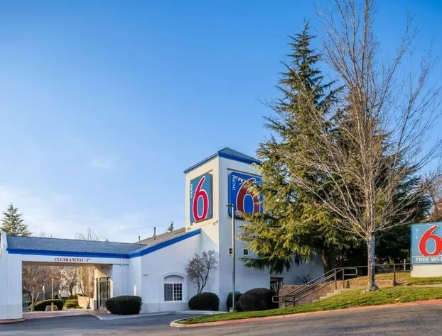 Motel 6 Auburn, CA hotel detail image 1